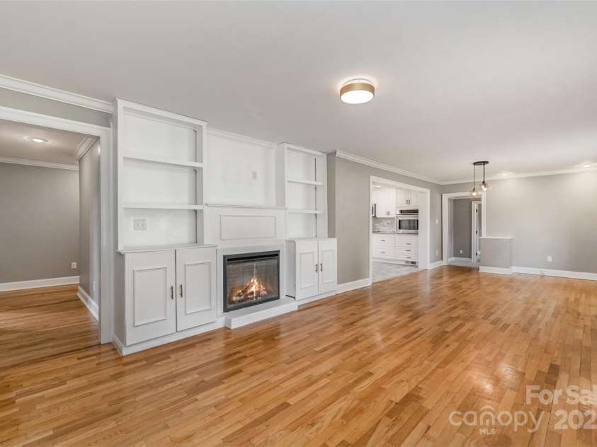 1164 Bradford Mountain Road, Lenoir, NC 28645.  MLS# CAR4278631, YatesRealty ID 26617. 