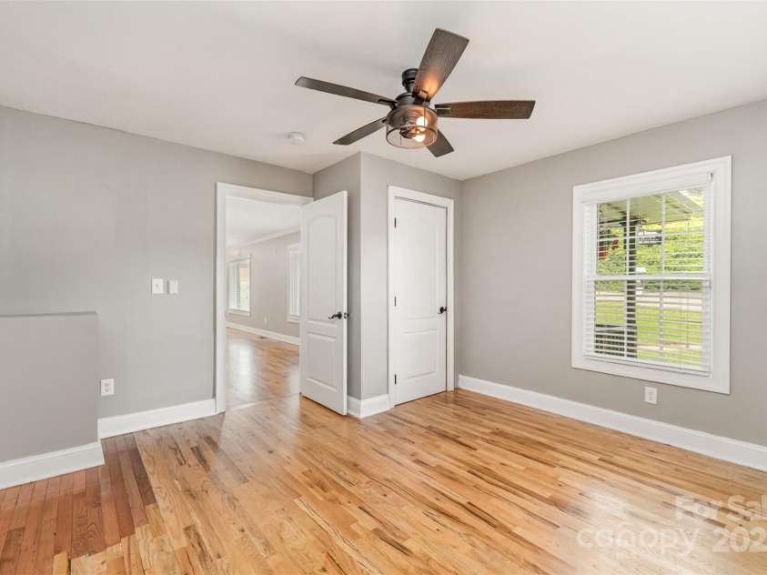 1164 Bradford Mountain Road, Lenoir, NC 28645.  MLS# CAR4278631, YatesRealty ID 26617. 