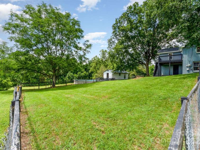 1164 Bradford Mountain Road, Lenoir, NC 28645.  MLS# CAR4278631, YatesRealty ID 26617. 