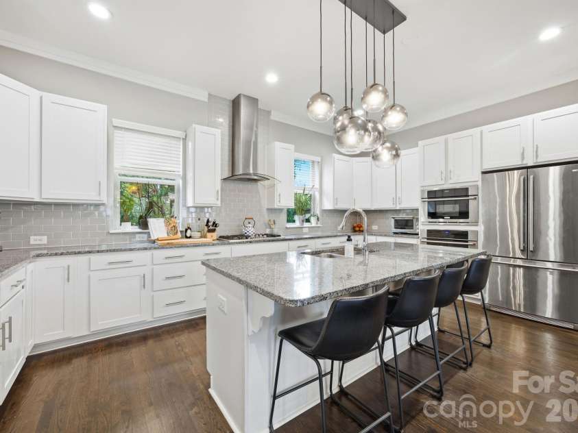863 Academy Street, Charlotte, NC 28205.  MLS# CAR4380828, YatesRealty ID 26617. 