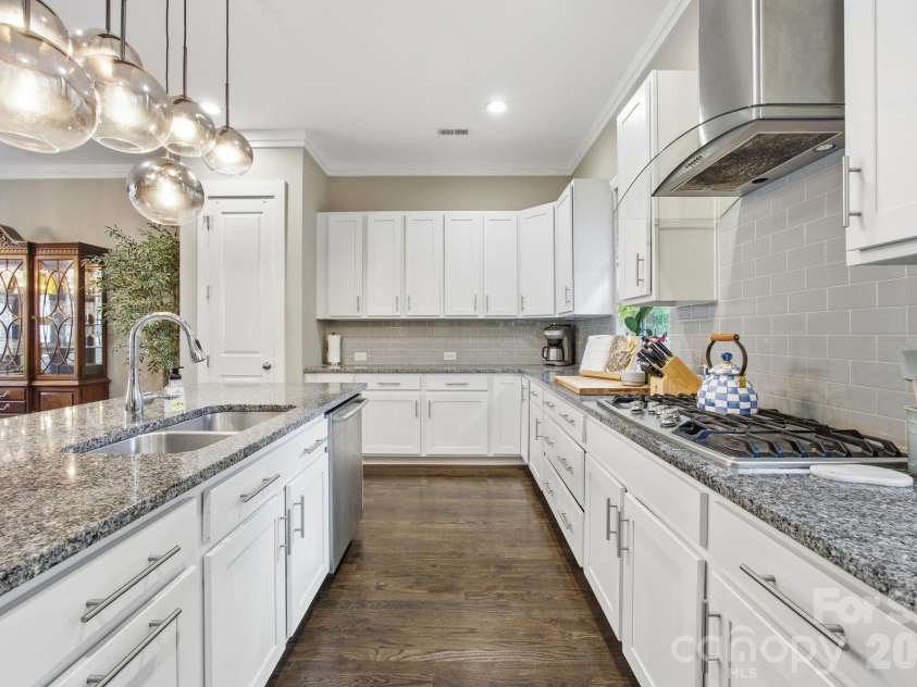 863 Academy Street, Charlotte, NC 28205.  MLS# CAR4380828, YatesRealty ID 26617. 