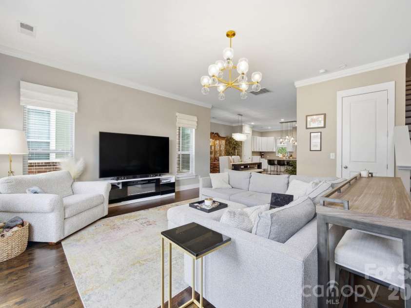 863 Academy Street, Charlotte, NC 28205.  MLS# CAR4380828, YatesRealty ID 26617. 