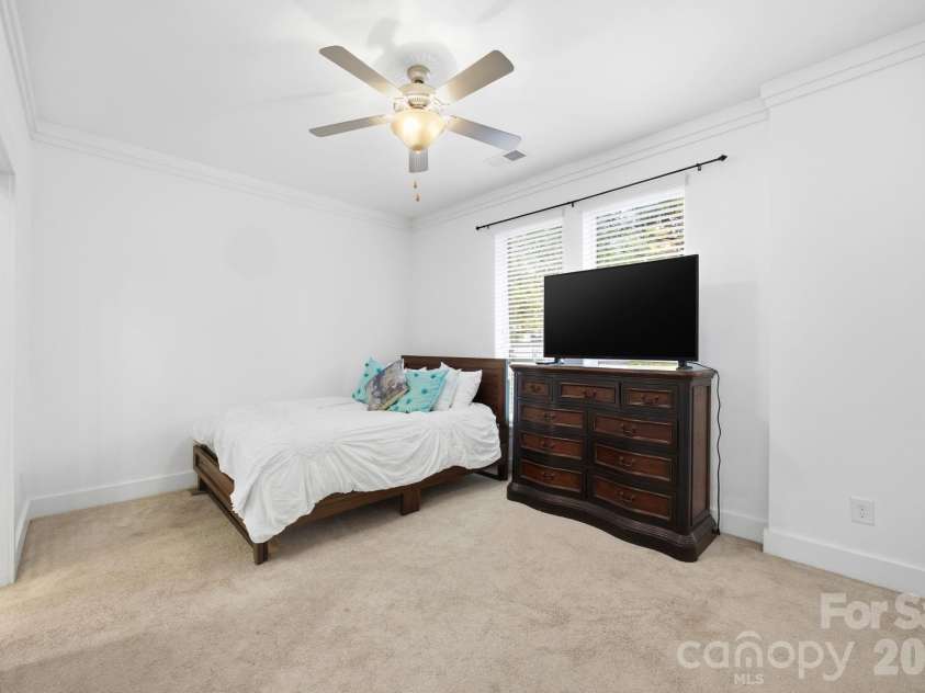 863 Academy Street, Charlotte, NC 28205.  MLS# CAR4380828, YatesRealty ID 26617. Spare Bedroom - Lower Level