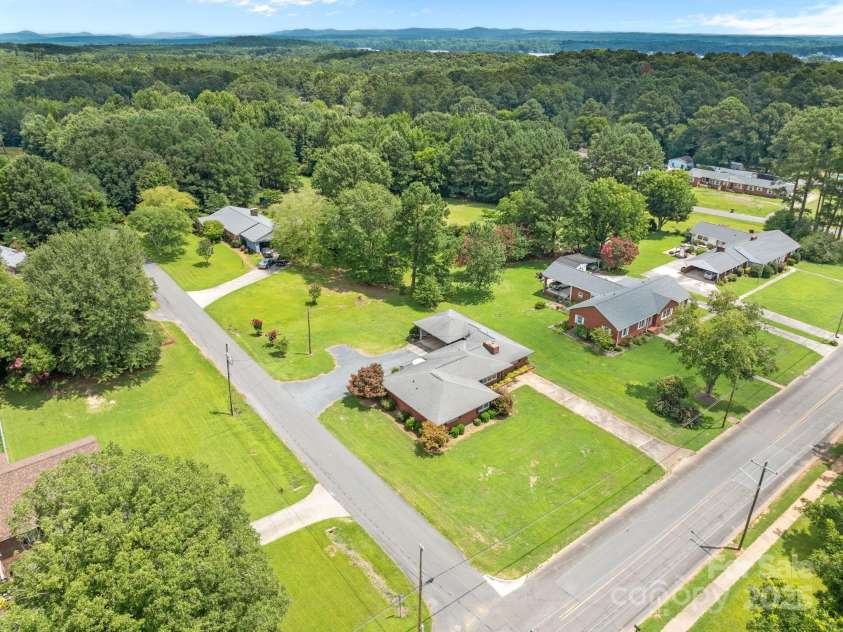 207 Allenton Street, Norwood, NC 28128.  MLS# CAR4282972, YatesRealty ID 26619. 