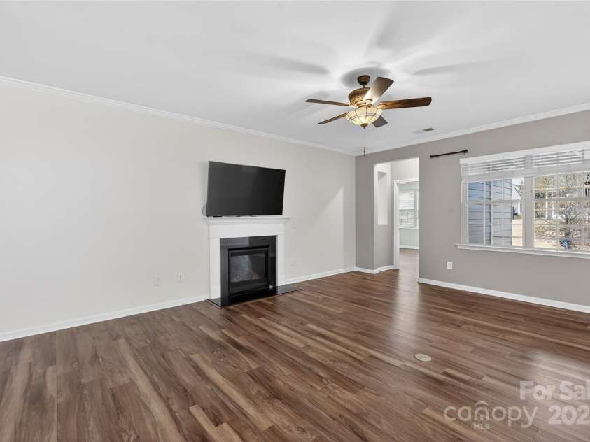 4057 Channel Islands Way, Lancaster, SC 29720.  MLS# CAR4292453, YatesRealty ID 2662. Family Room