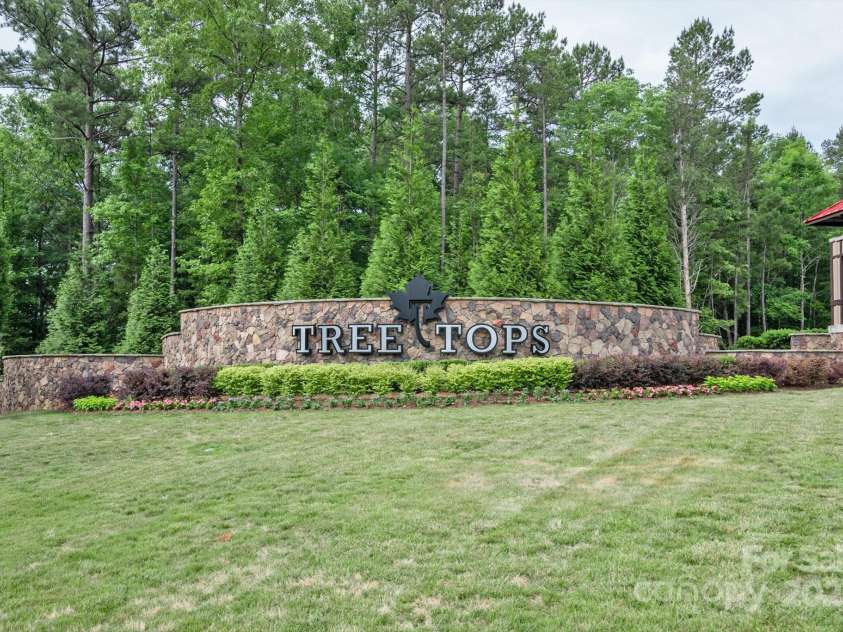 4057 Channel Islands Way, Lancaster, SC 29720.  MLS# CAR4292453, YatesRealty ID 2662. You will love life in Tree Tops