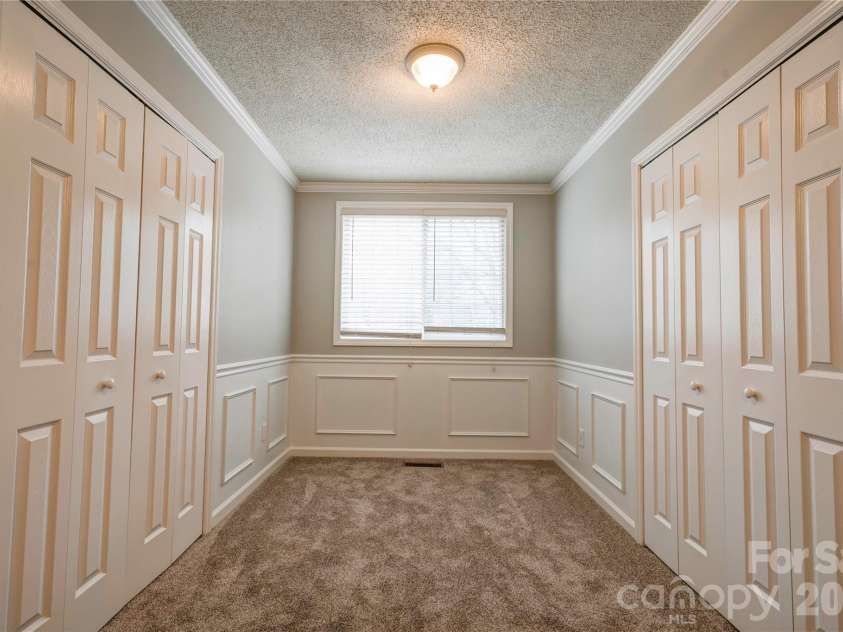 174 Columns Circle, Shelby, NC 28150.  MLS# CAR4353329, YatesRealty ID 26620. Upstairs Bedroom