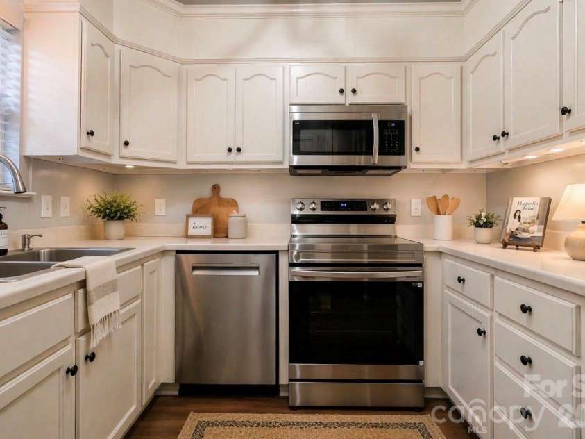 174 Columns Circle, Shelby, NC 28150.  MLS# CAR4353329, YatesRealty ID 26620. Virtually Staged