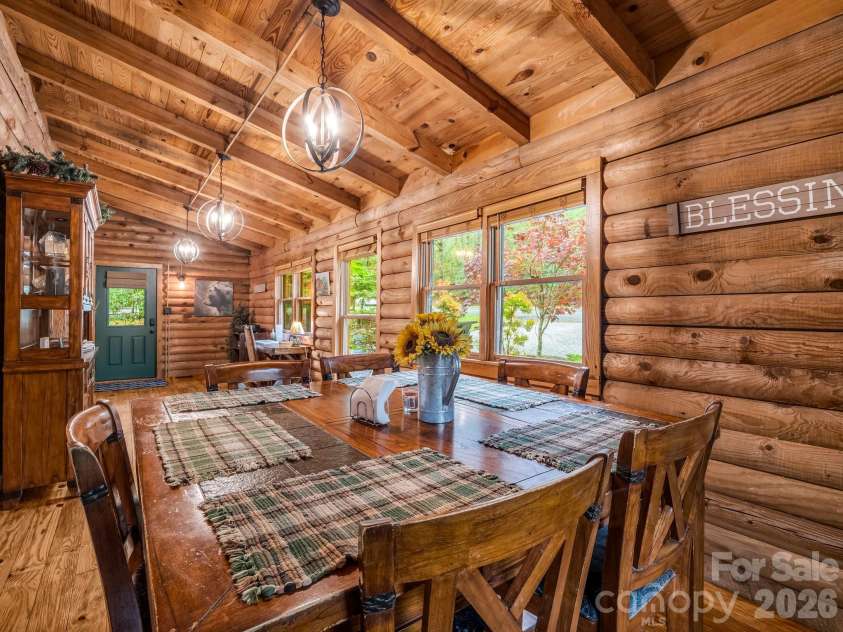 1040 Soquili Drive, Brevard, NC 28712.  MLS# CAR4353292, YatesRealty ID 26622. 