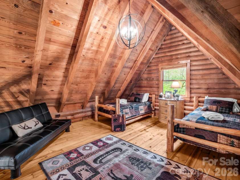 1040 Soquili Drive, Brevard, NC 28712.  MLS# CAR4353292, YatesRealty ID 26622. 