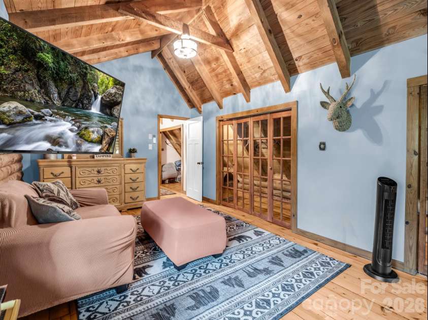 1040 Soquili Drive, Brevard, NC 28712.  MLS# CAR4353292, YatesRealty ID 26622. 