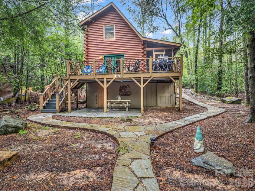 1040 Soquili Drive, Brevard, NC 28712.  MLS# CAR4353292, YatesRealty ID 26622. 