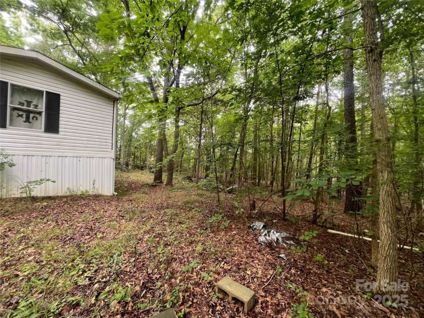 2865 Carmel Court, York, SC 29745.  MLS# CAR4281256, YatesRealty ID 26622. 