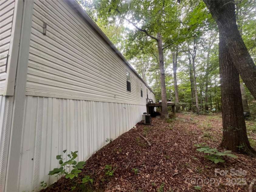 2865 Carmel Court, York, SC 29745.  MLS# CAR4281256, YatesRealty ID 26622. 