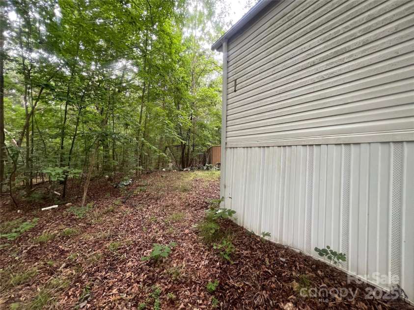 2865 Carmel Court, York, SC 29745.  MLS# CAR4281256, YatesRealty ID 26622. 