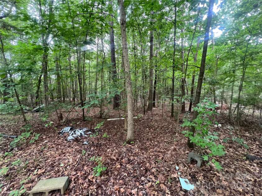 2865 Carmel Court, York, SC 29745.  MLS# CAR4281256, YatesRealty ID 26622. 