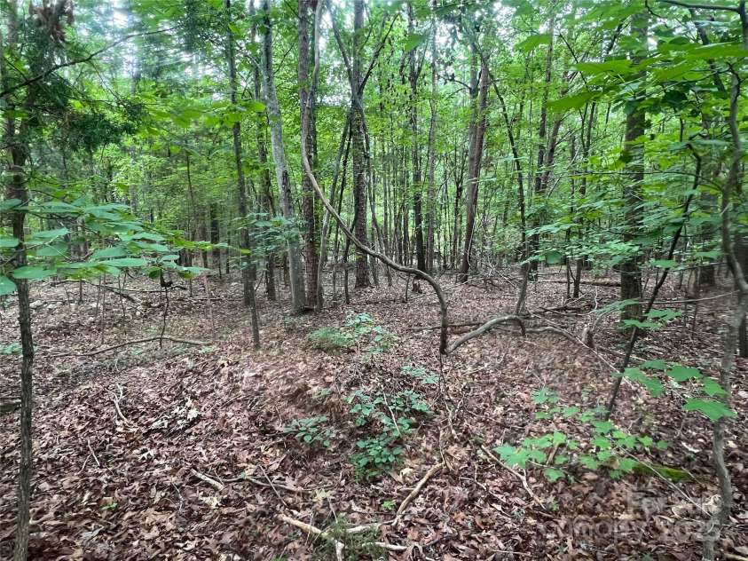 2865 Carmel Court, York, SC 29745.  MLS# CAR4281256, YatesRealty ID 26622. 