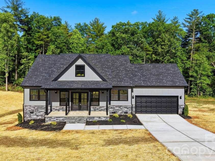 2430 Kimberly Avenue, Morganton, NC 28655.  MLS# CAR4373215, YatesRealty ID 26623. 