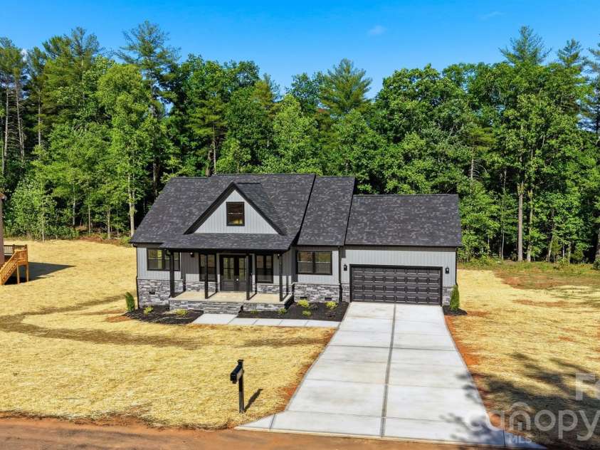 2430 Kimberly Avenue, Morganton, NC 28655.  MLS# CAR4373215, YatesRealty ID 26623. 
