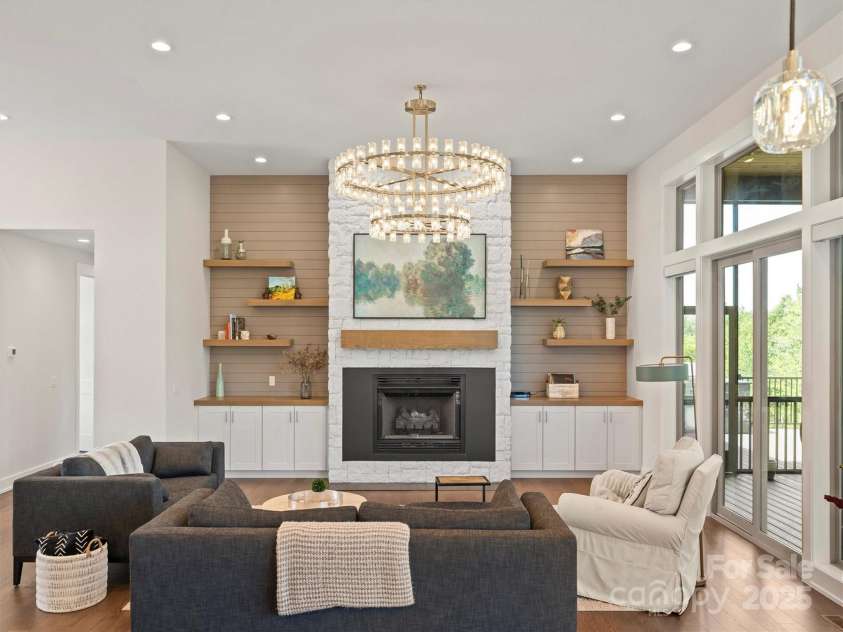 465 Daniel Circle Drive, Mills River, NC 28759.  MLS# CAR4310698, YatesRealty ID 26623. 