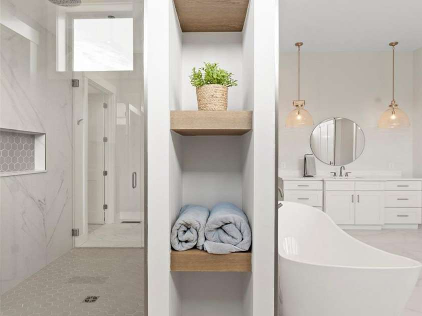 465 Daniel Circle Drive, Mills River, NC 28759.  MLS# CAR4310698, YatesRealty ID 26623. 