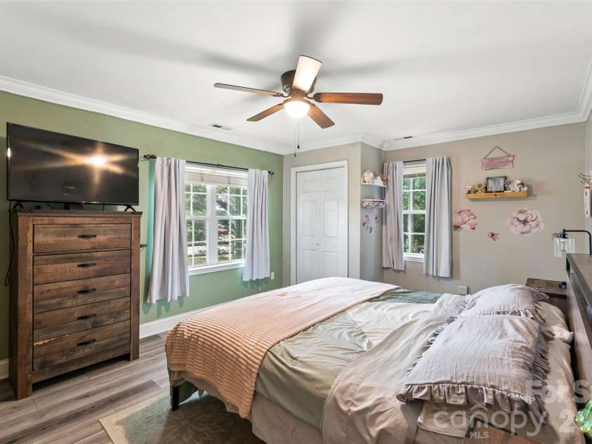 170 Scotts Creek Road, Statesville, NC 28625.  MLS# CAR4381573, YatesRealty ID 26624. 