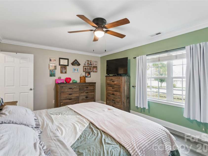 170 Scotts Creek Road, Statesville, NC 28625.  MLS# CAR4381573, YatesRealty ID 26624. 