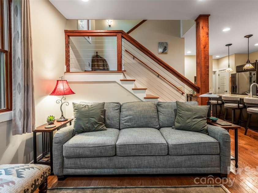 51, 51B Westover Drive, Asheville, NC 28801.  MLS# CAR4282471, YatesRealty ID 26624. 