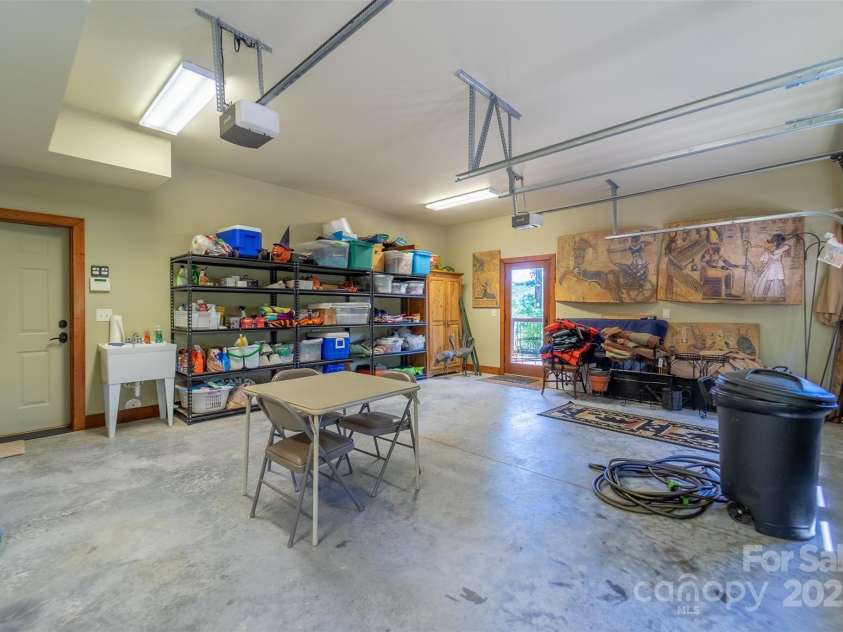 540 Rocky Bluff Drive, Bryson City, NC 28713.  MLS# CAR4283060, YatesRealty ID 26626. 