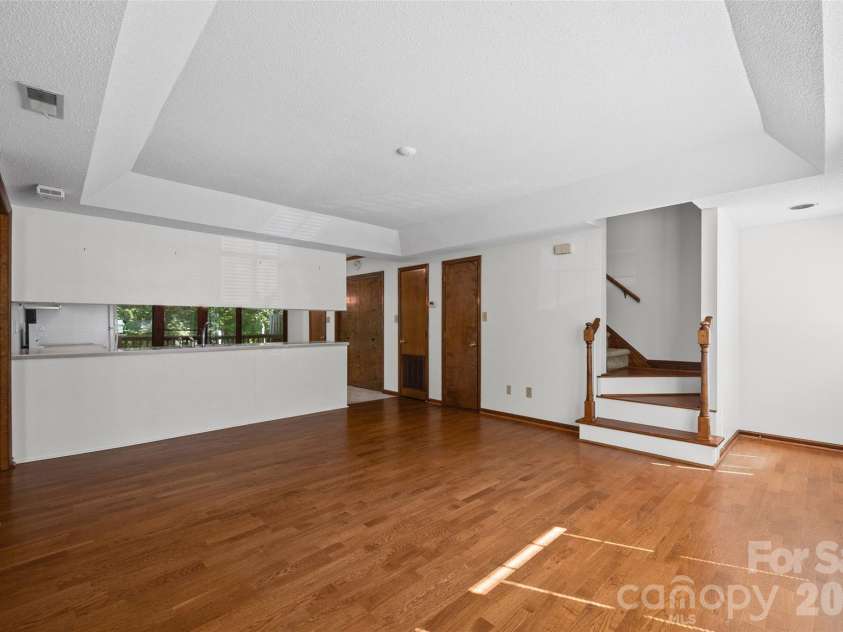 109 Angela Court, Fort Mill, SC 29715.  MLS# CAR4384162, YatesRealty ID 26627. 