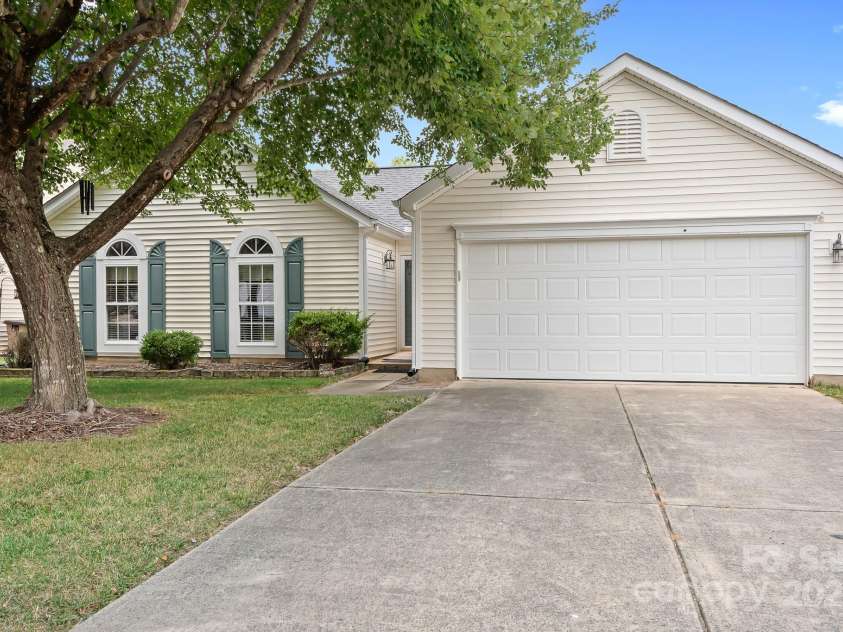 3900 Crimson Wing Drive, Indian Trail, NC 28079.  MLS# CAR4281526, YatesRealty ID 26628. 