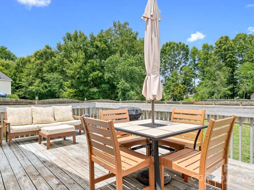 3900 Crimson Wing Drive, Indian Trail, NC 28079.  MLS# CAR4281526, YatesRealty ID 26628. 