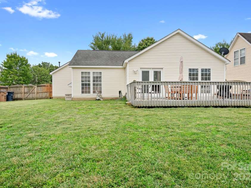 3900 Crimson Wing Drive, Indian Trail, NC 28079.  MLS# CAR4281526, YatesRealty ID 26628. 