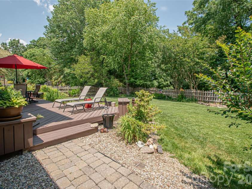 9301 Hanworth Trace Drive, Charlotte, NC 28277.  MLS# CAR4385450, YatesRealty ID 26628. 