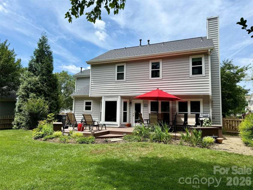 9301 Hanworth Trace Drive, Charlotte, NC 28277.  MLS# CAR4385450, YatesRealty ID 26628. 