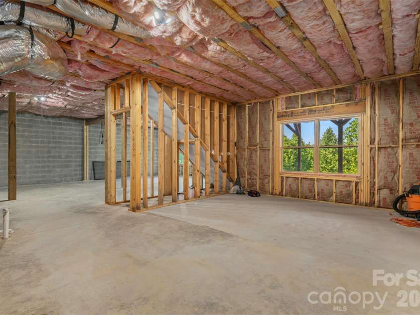 170 Summit Drive, Nebo, NC 28761.  MLS# CAR4378893, YatesRealty ID 2663. 