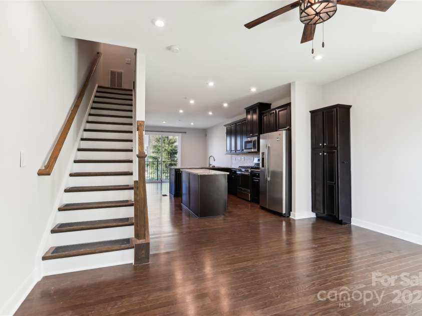 466 Tremont Avenue, Charlotte, NC 28203.  MLS# CAR4190683, YatesRealty ID 2663. 