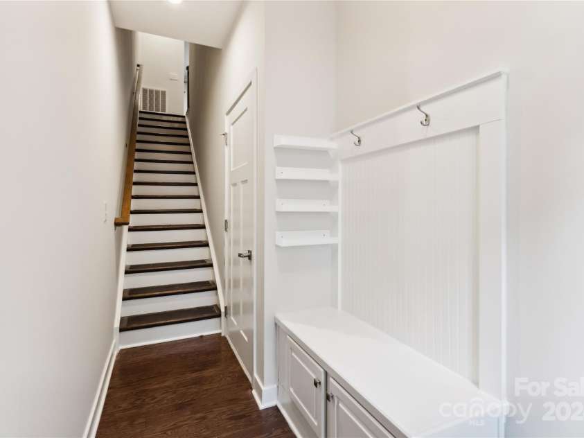 466 Tremont Avenue, Charlotte, NC 28203.  MLS# CAR4190683, YatesRealty ID 2663. 
