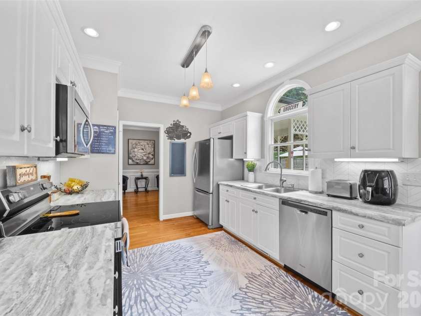 1241 Old Coach Lane, Rock Hill, SC 29732.  MLS# CAR4385541, YatesRealty ID 26631. Kitchen