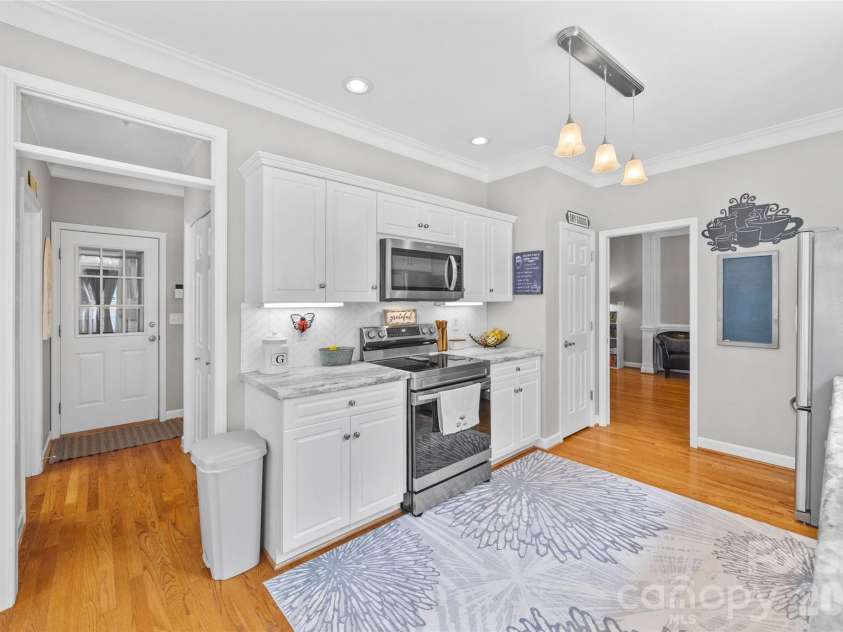 1241 Old Coach Lane, Rock Hill, SC 29732.  MLS# CAR4385541, YatesRealty ID 26631. Kitchen