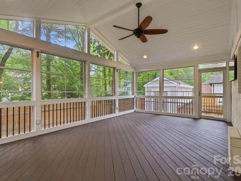 6535 Summerlin Place, Charlotte, NC 28226.  MLS# CAR4378322, YatesRealty ID 26632. 