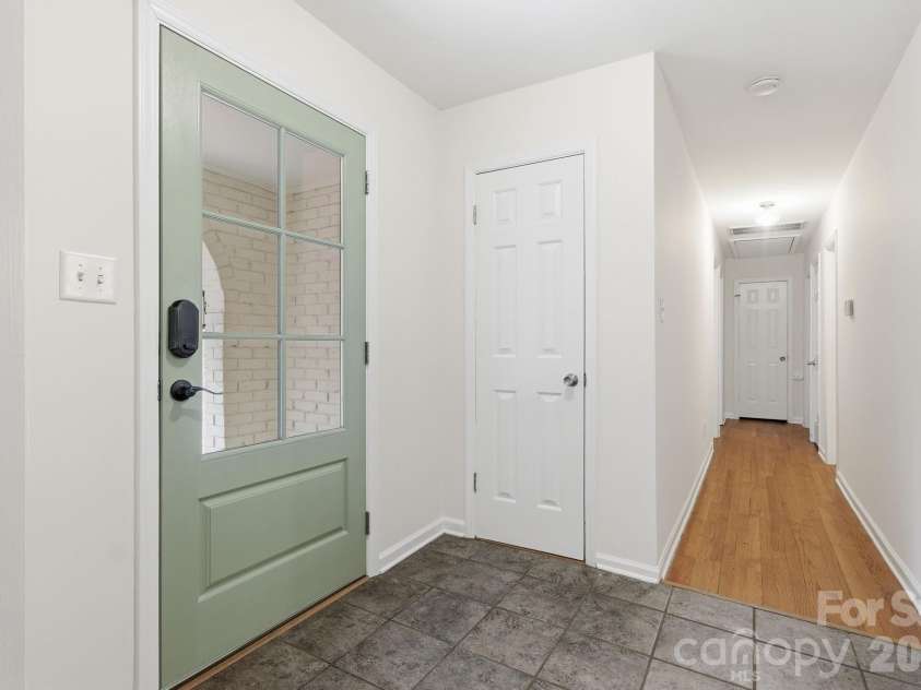 6535 Summerlin Place, Charlotte, NC 28226.  MLS# CAR4378322, YatesRealty ID 26632. 