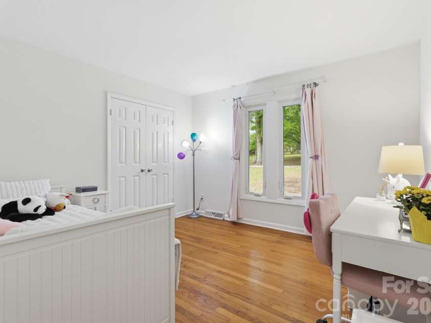 6535 Summerlin Place, Charlotte, NC 28226.  MLS# CAR4378322, YatesRealty ID 26632. 