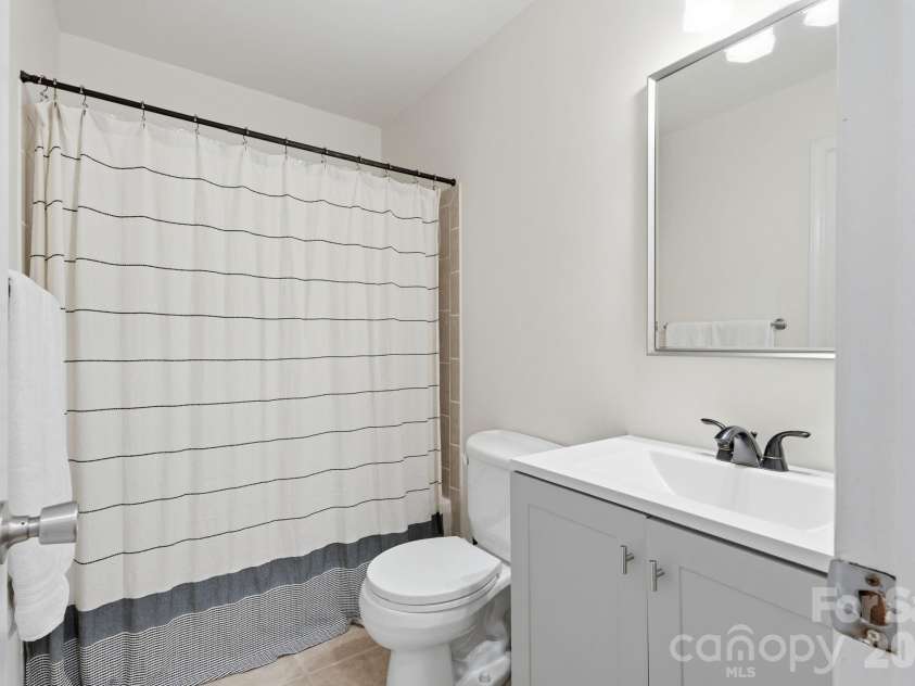 6535 Summerlin Place, Charlotte, NC 28226.  MLS# CAR4378322, YatesRealty ID 26632. 