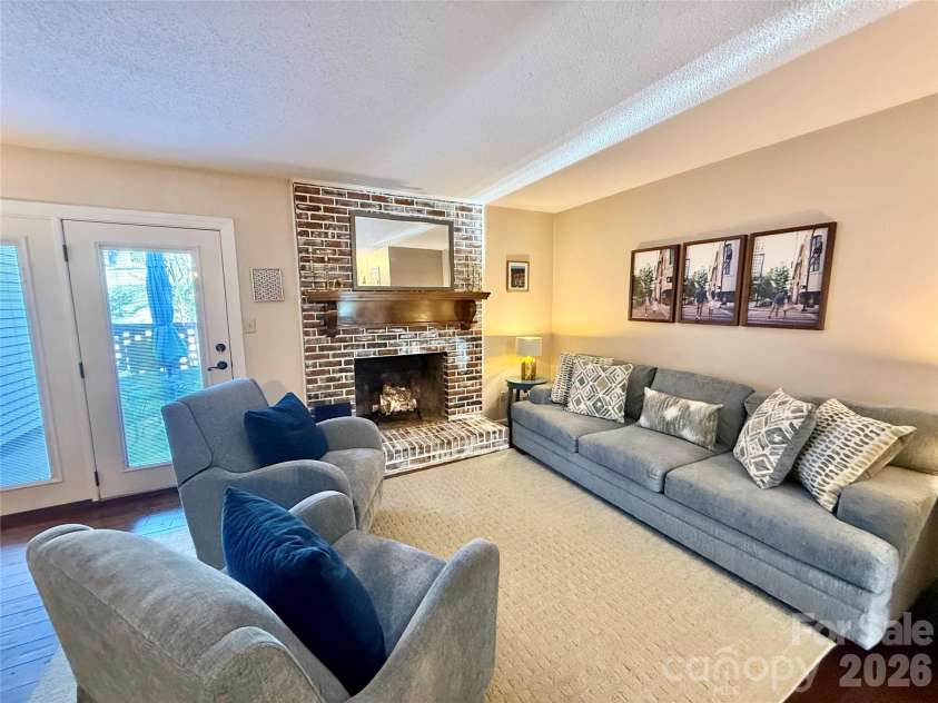 2705 North Center Street, Hickory, NC 28601.  MLS# CAR4379325, YatesRealty ID 26633. 