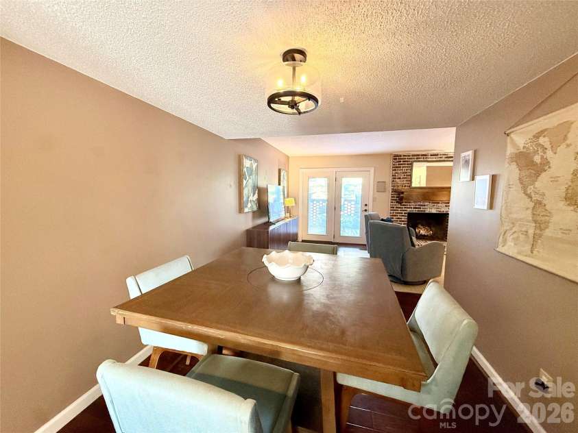 2705 North Center Street, Hickory, NC 28601.  MLS# CAR4379325, YatesRealty ID 26633. 
