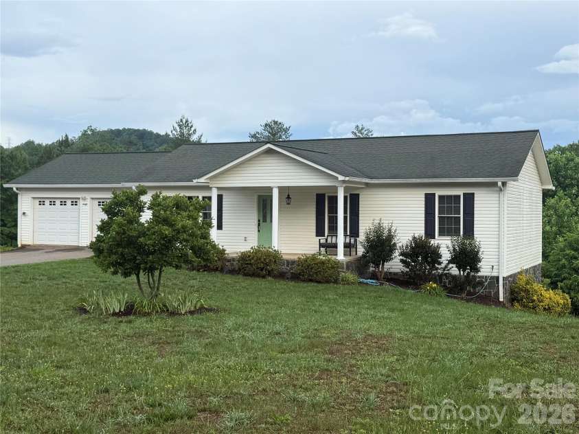 4460 Gouge Avenue, Morganton, NC 28655.  MLS# CAR4407931, YatesRealty ID 26634. 