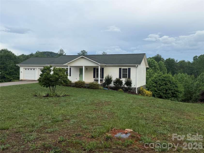 4460 Gouge Avenue, Morganton, NC 28655.  MLS# CAR4407931, YatesRealty ID 26634. 