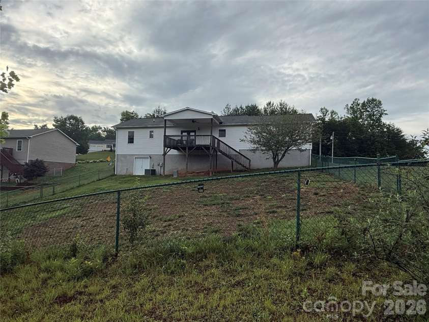 4460 Gouge Avenue, Morganton, NC 28655.  MLS# CAR4407931, YatesRealty ID 26634. 