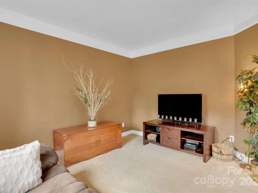 5706 Carter Woods Court, Waxhaw, NC 28173.  MLS# CAR4278861, YatesRealty ID 26634. 